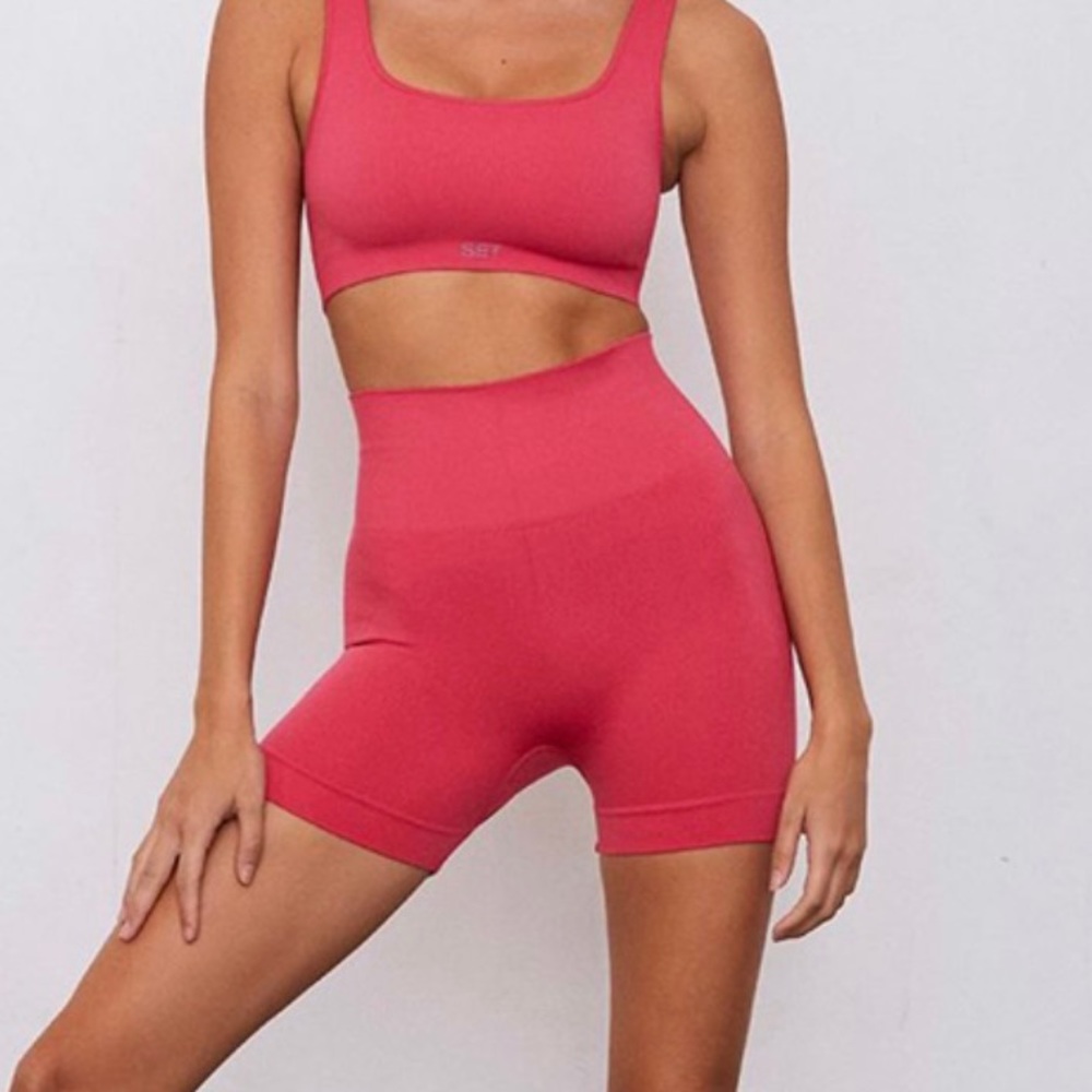 SETactive sculptflex biker shorts in punch size M